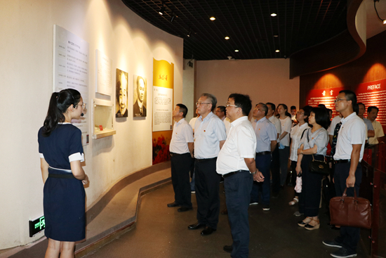 我院開展“不忘初心，牢記使命”主題教育活動